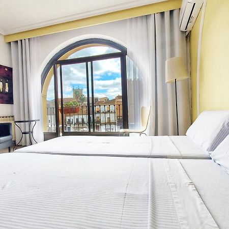 Hostal Martes Caceres Plaza Mayor - Tercer Piso Sin Ascensor מראה חיצוני תמונה