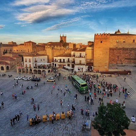 Hostal Martes Caceres Plaza Mayor - Tercer Piso Sin Ascensor מראה חיצוני תמונה