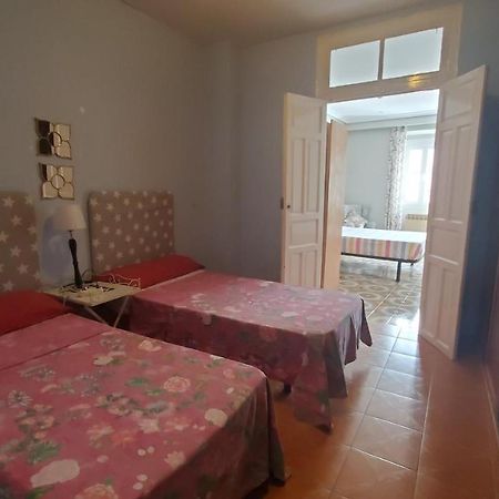 Hostal Martes Caceres Plaza Mayor - Tercer Piso Sin Ascensor מראה חיצוני תמונה