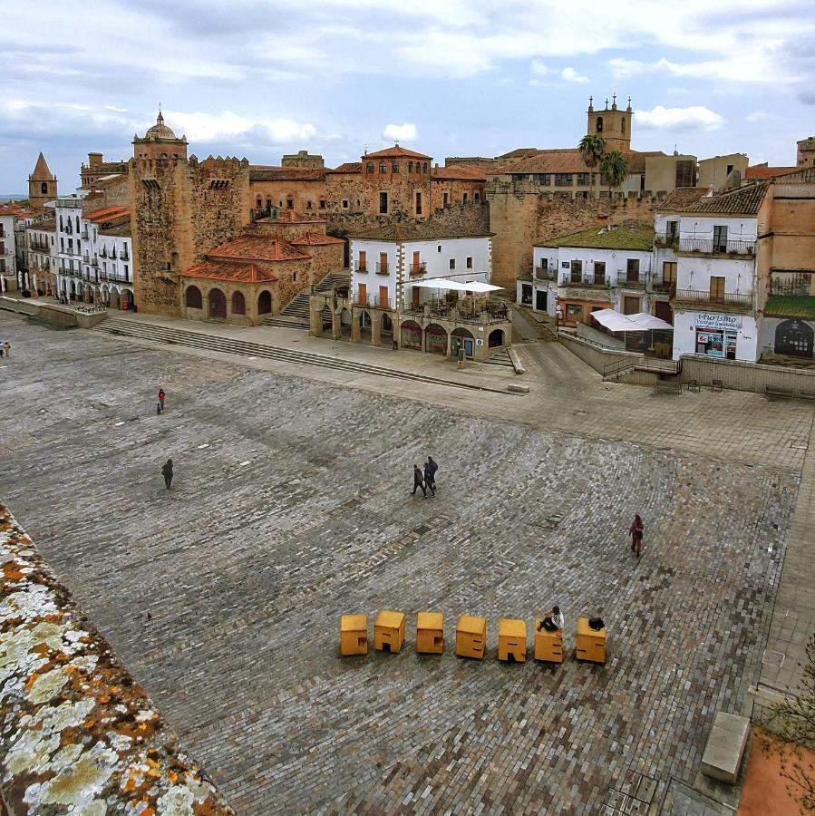 Hostal Martes Caceres Plaza Mayor - Tercer Piso Sin Ascensor מראה חיצוני תמונה